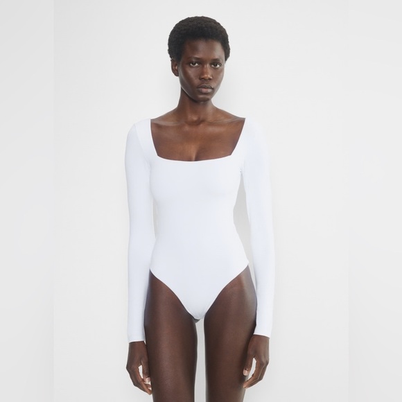 Aritzia Original Contour Squareneck Bodysuit White- Large - Picture 1 of 9
